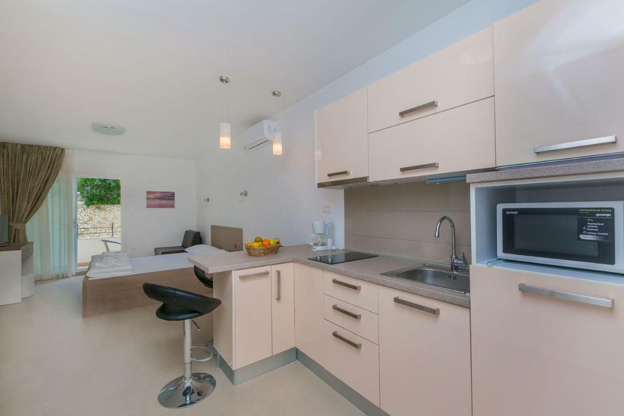 Apartments Villa Aquamarine Дуче Экстерьер фото