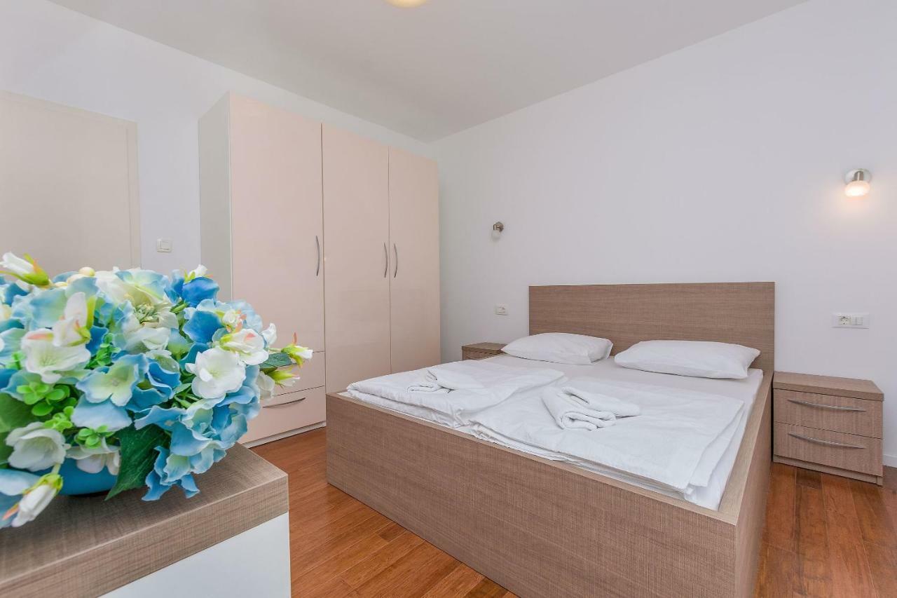 Apartments Villa Aquamarine Дуче Экстерьер фото
