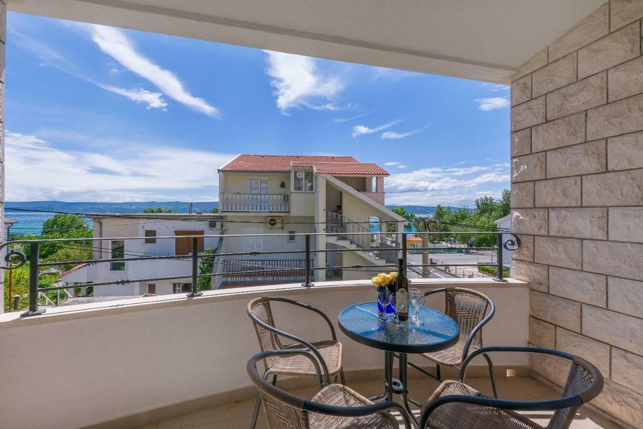 Apartments Villa Aquamarine Дуче Экстерьер фото