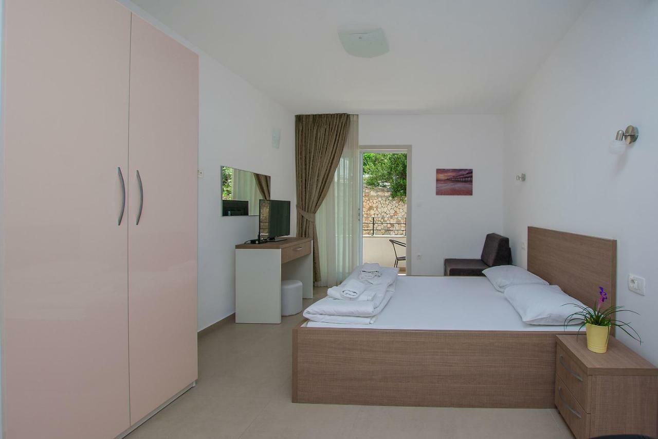 Apartments Villa Aquamarine Дуче Экстерьер фото
