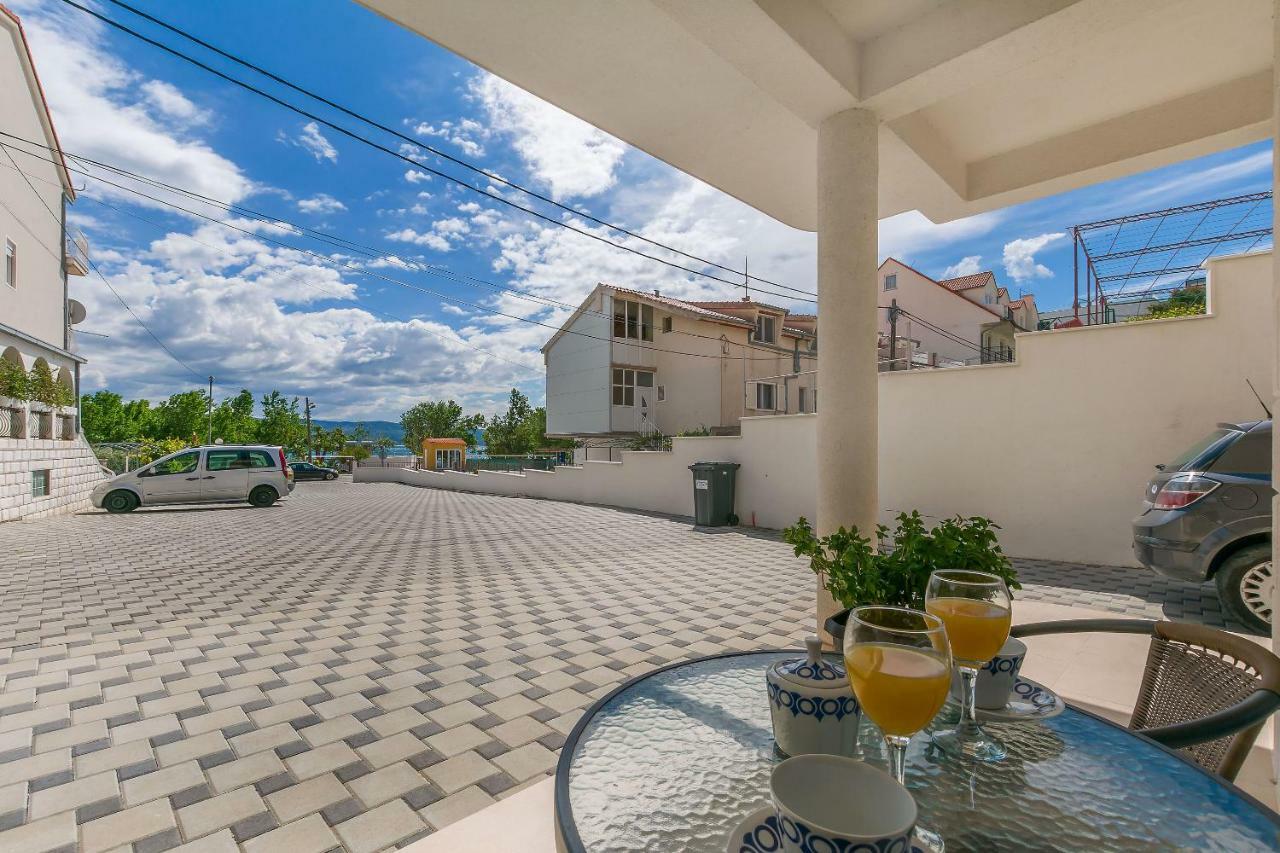 Apartments Villa Aquamarine Дуче Экстерьер фото