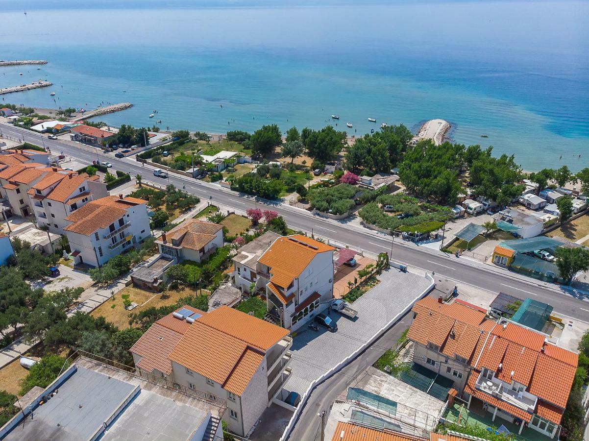 Apartments Villa Aquamarine Дуче Экстерьер фото